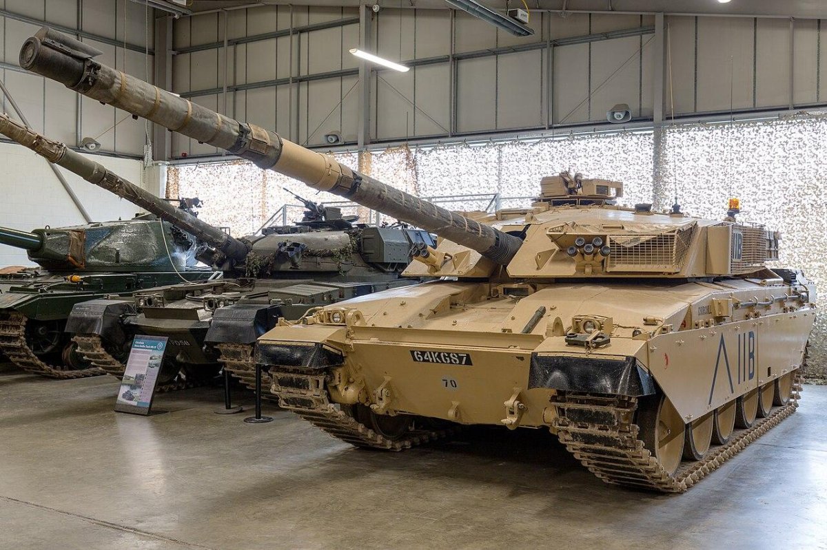 Fv4030/4 Challenger 1