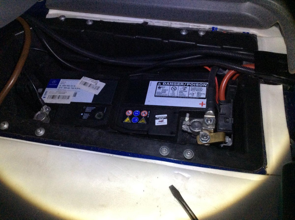 АКБ Мерседес Спринтер 906