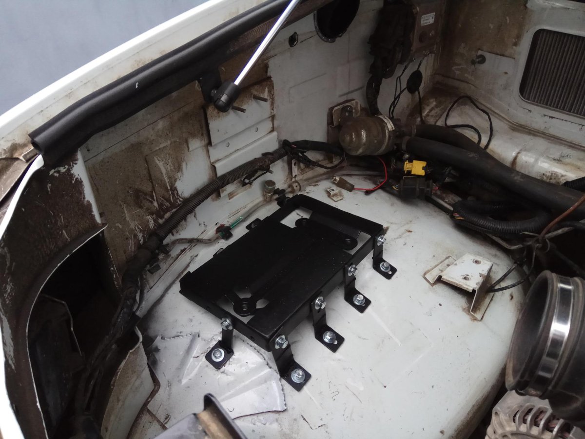 Площадка под АКБ УАЗ Патриот