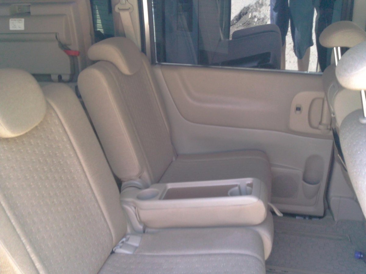 Nissan Serena 2005 салон