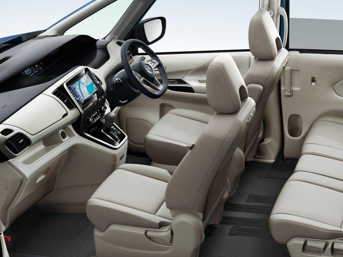 Nissan Serena v (c27)