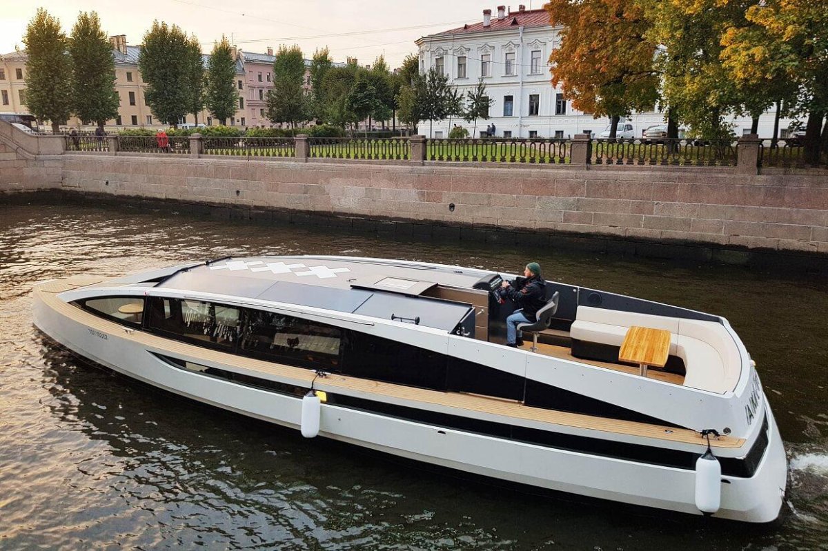 Яхта Амстердам СПБ