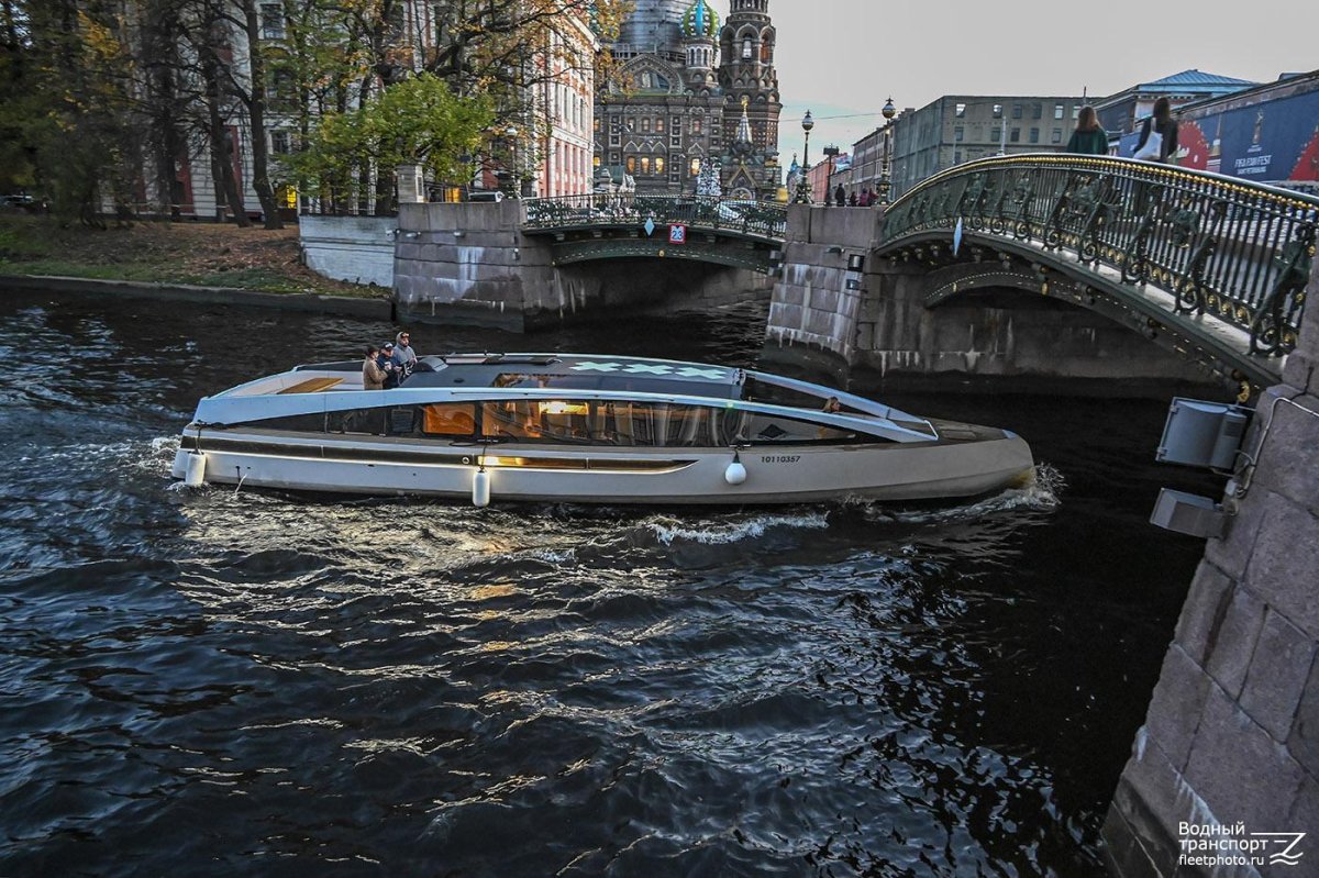 Амстердам лодка Санкт-Петербург