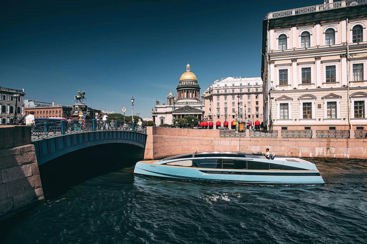 Катер Амстердам