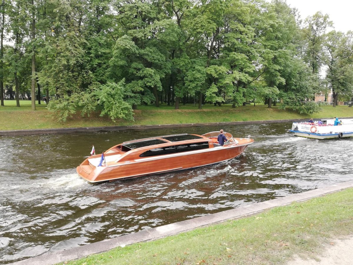 Лодка Абрамовича новая Голландия