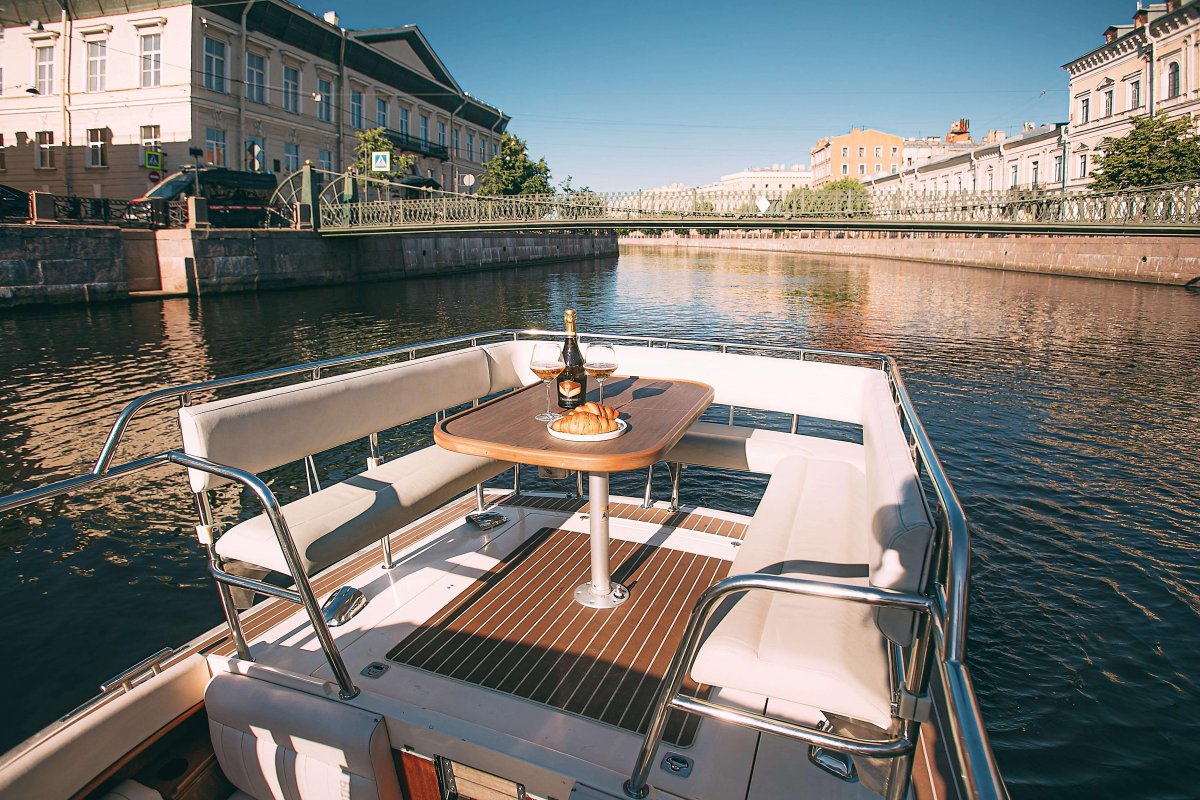 Лодка Венеция Санкт-Петербург