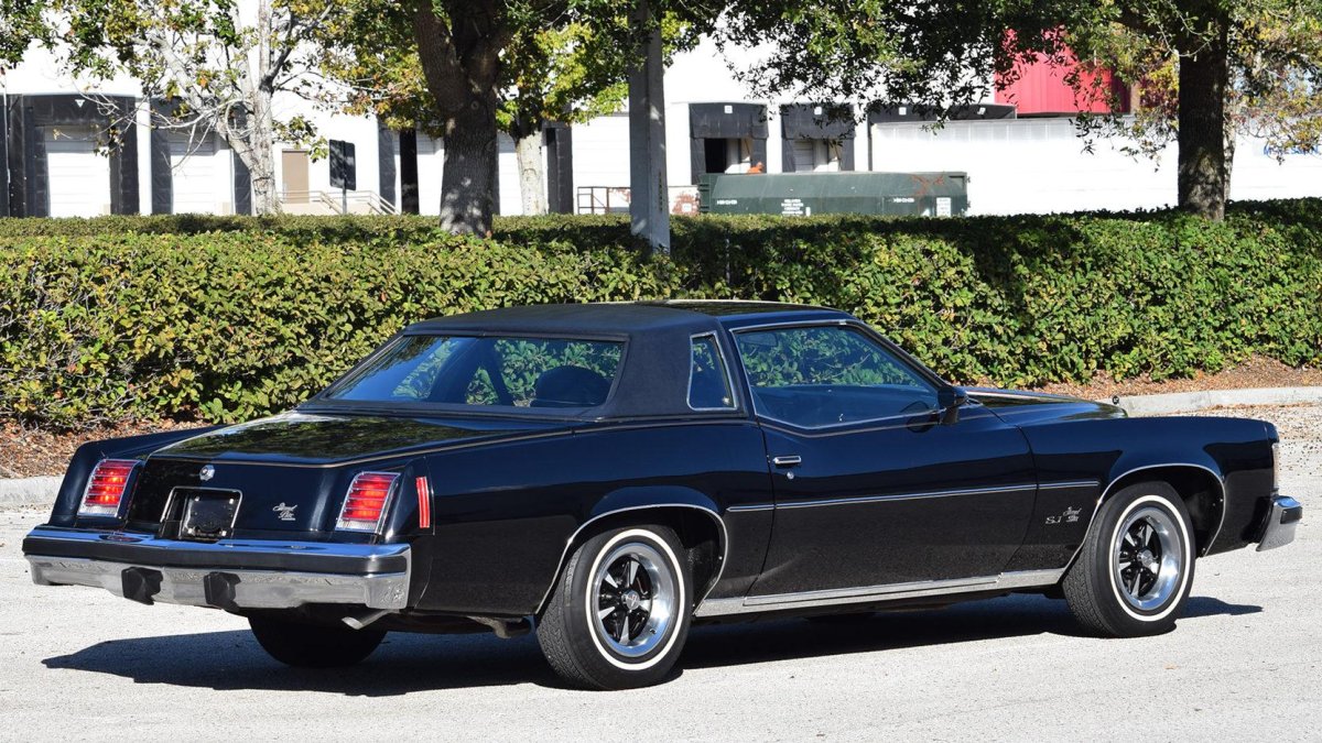 Pontiac Grand prix 1975