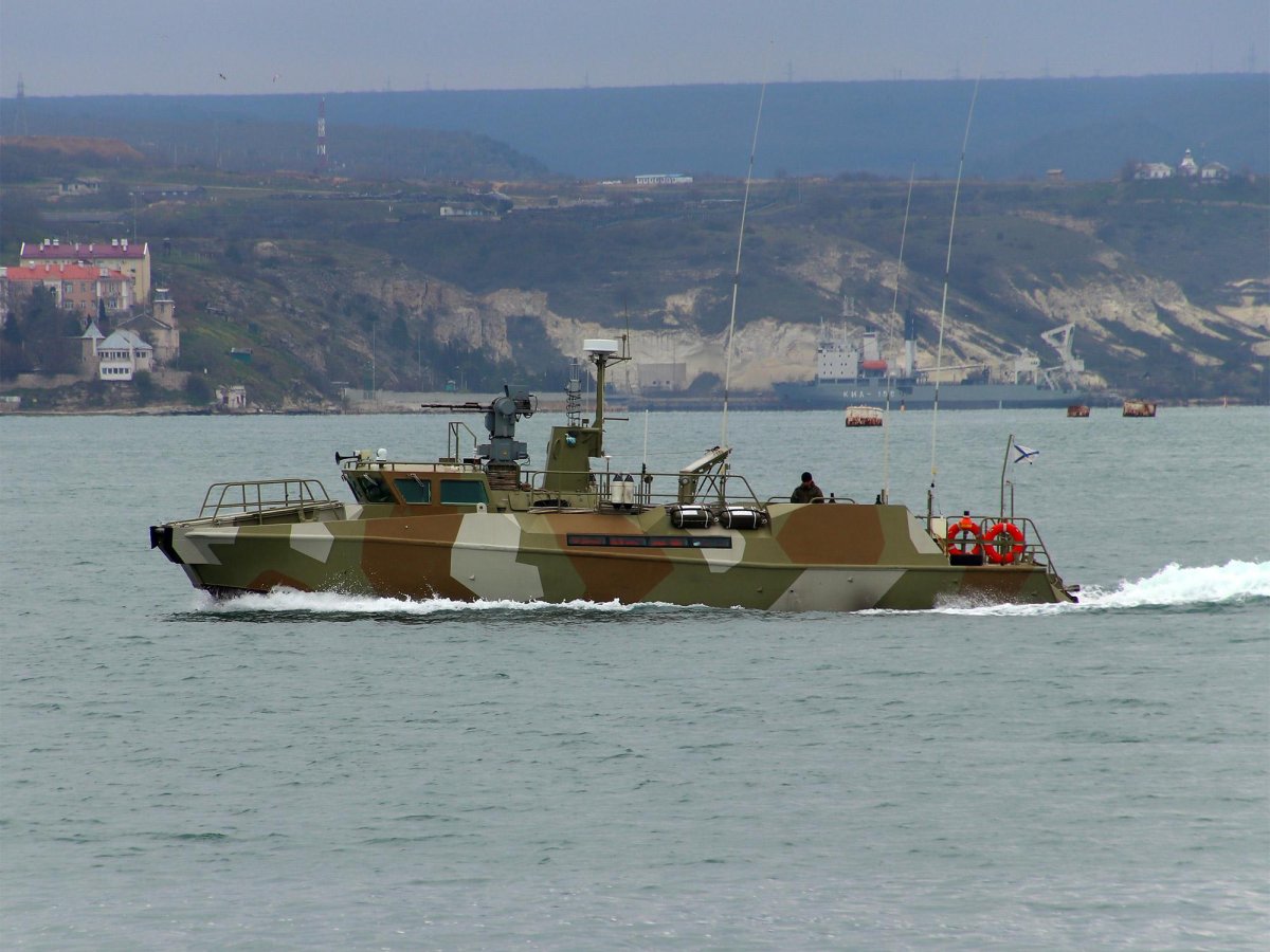 Катер 03160 «Раптор»