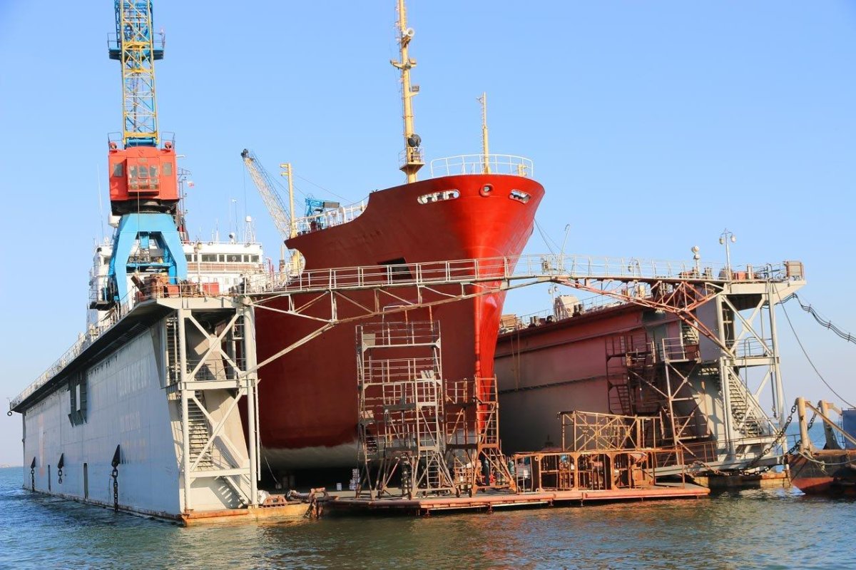 Керчь судоремонтный завод