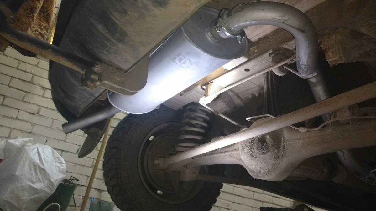 Нива Шевроле 2005 резонатор