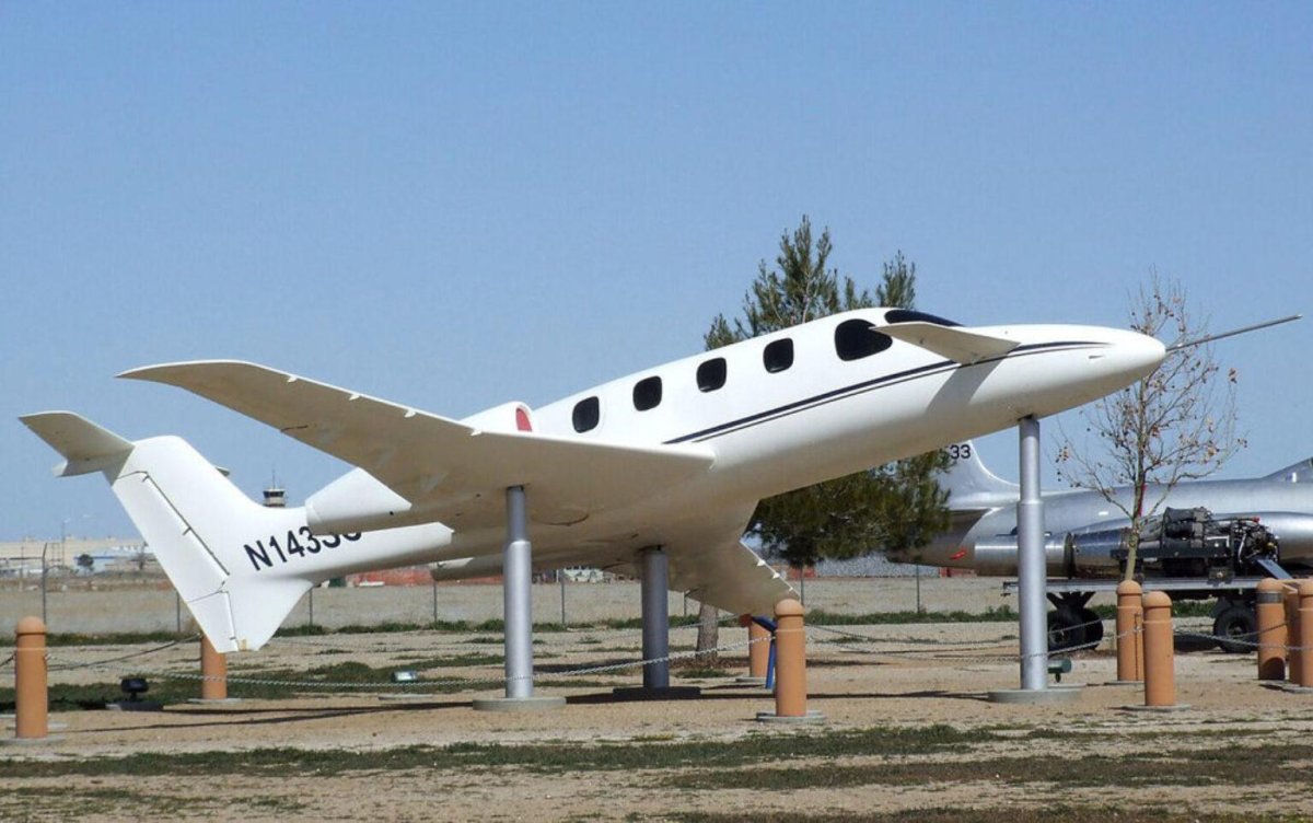 Берт Рутан самолеты