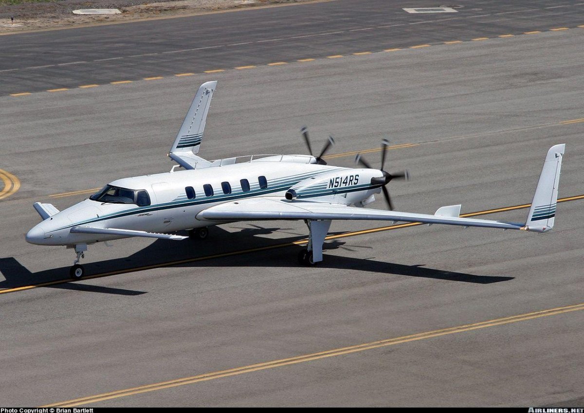 Beechcraft Starship 2000