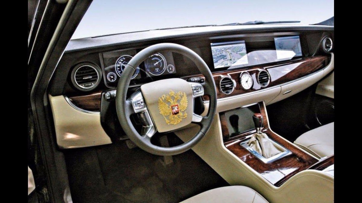 Лимузин президента Путина Аурус