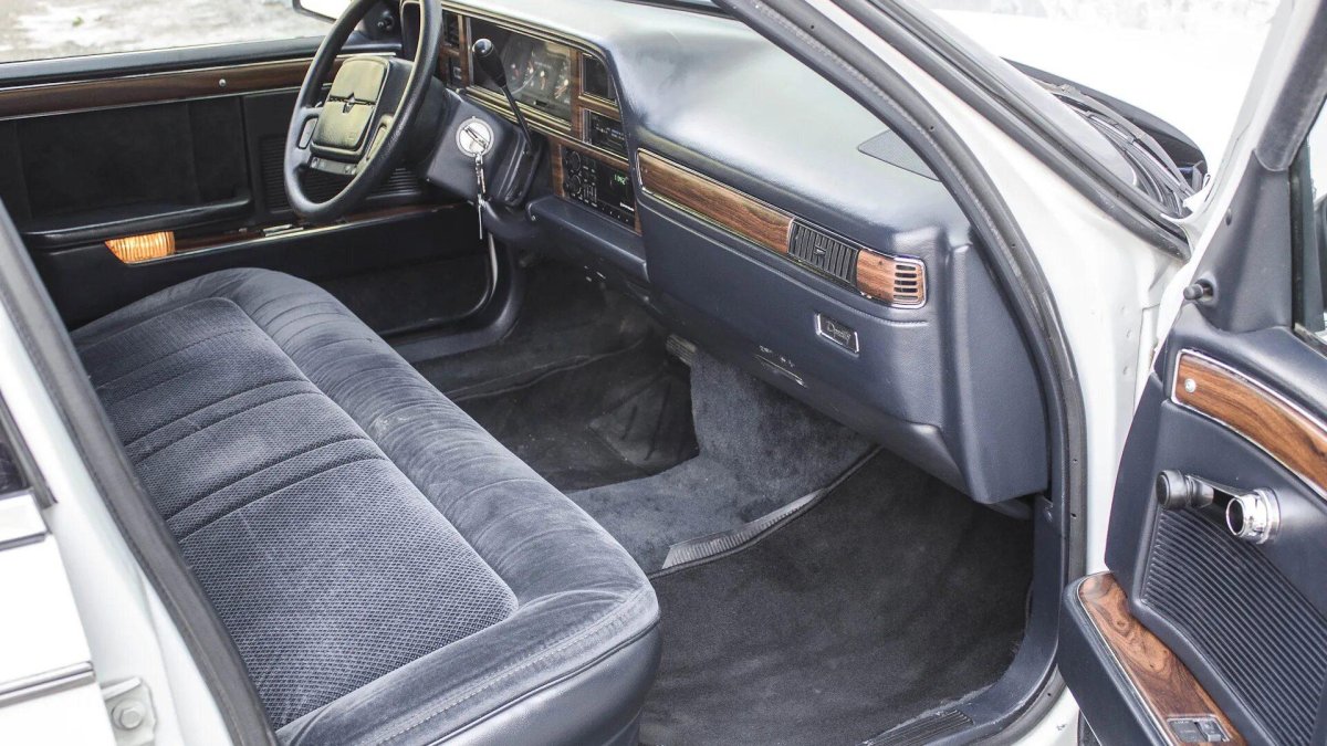 Додж Династи