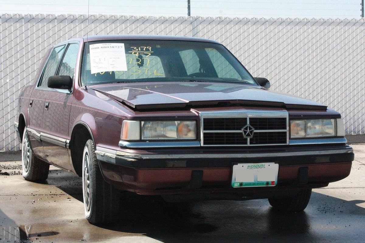 Додж Династи