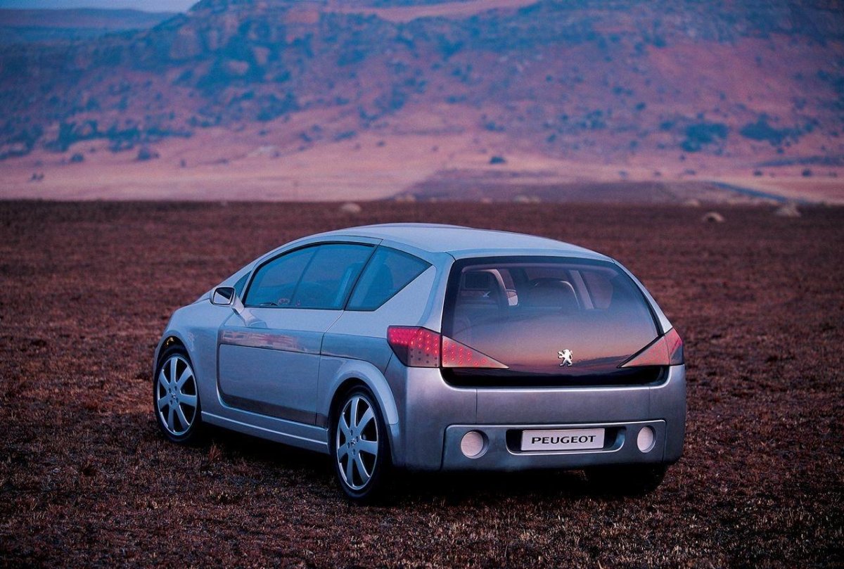 Пежо Concept 2000