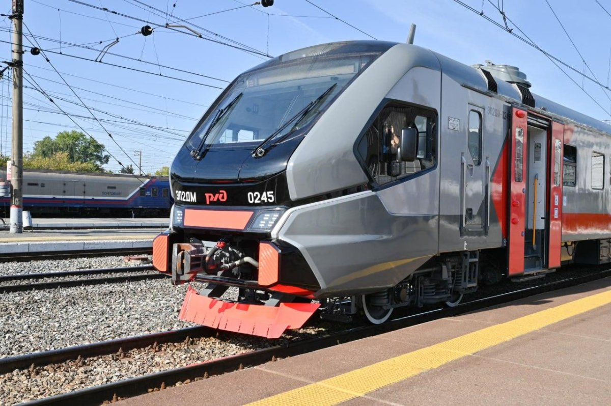 Новая электричка эп2дм