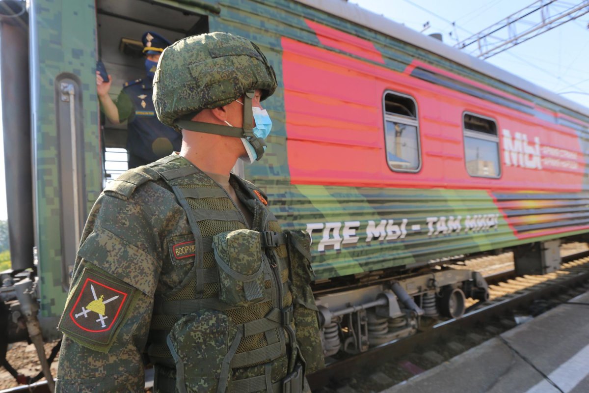 Поезд армия России