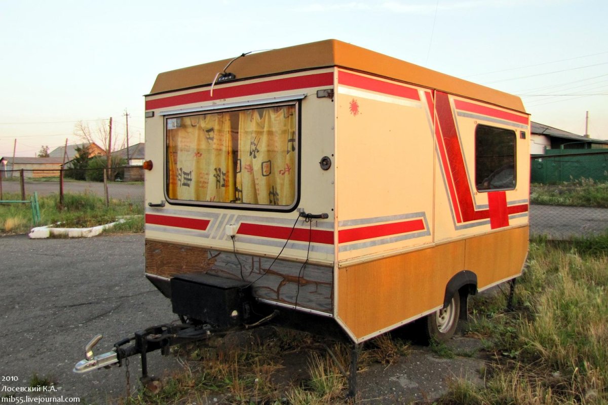 Прицеп дача Bastei HP 800832 ГДР