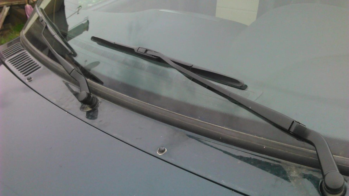 Поводок стеклоочистителя УАЗ Патриот