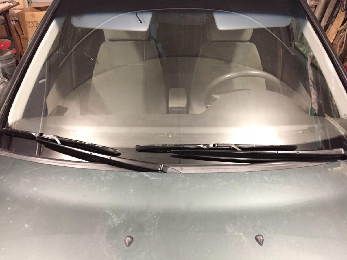 Размер дворников Приора седан 2008