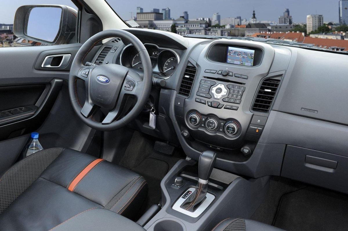 Ford Ranger 2014 салон