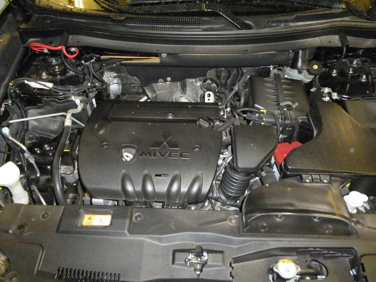 Mitsubishi Outlander 3 под капотом