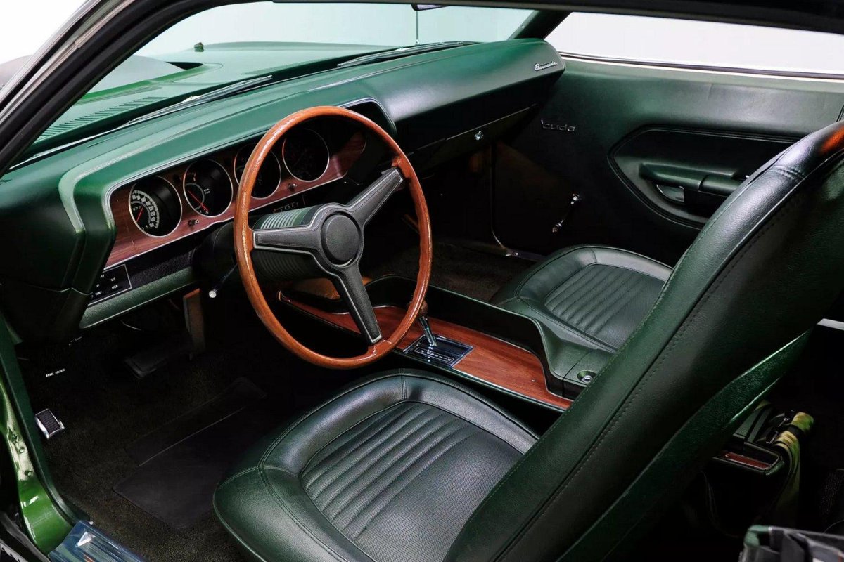 Плимут Барракуда 1970 салон