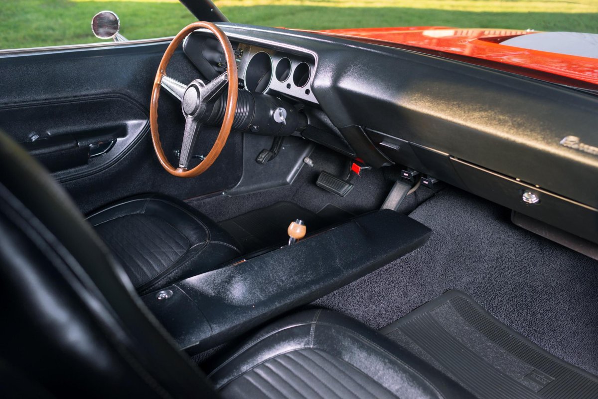Plymouth Barracuda 1970 салон