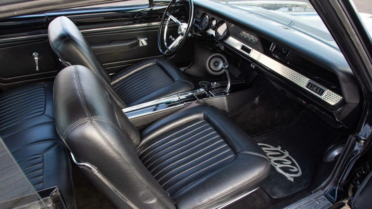Plymouth Barracuda 1970 салон
