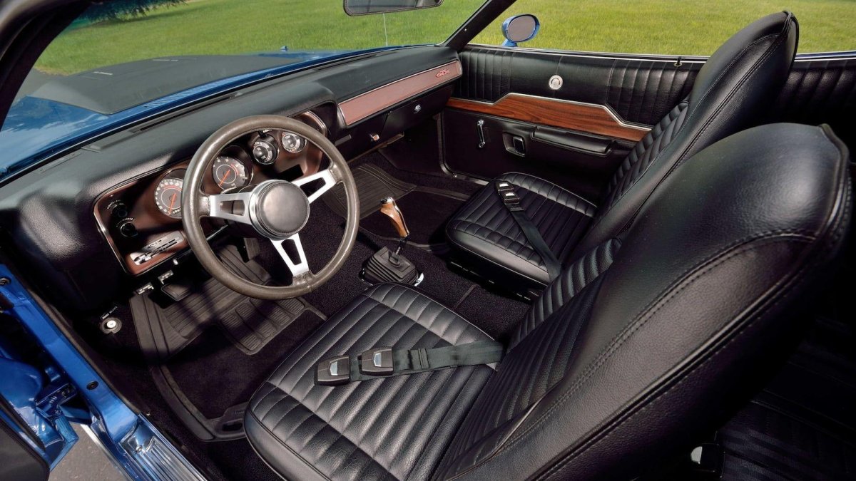 Plymouth GTX 1971 салон