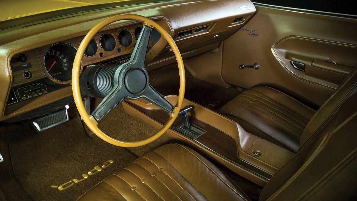 Plymouth Barracuda салон