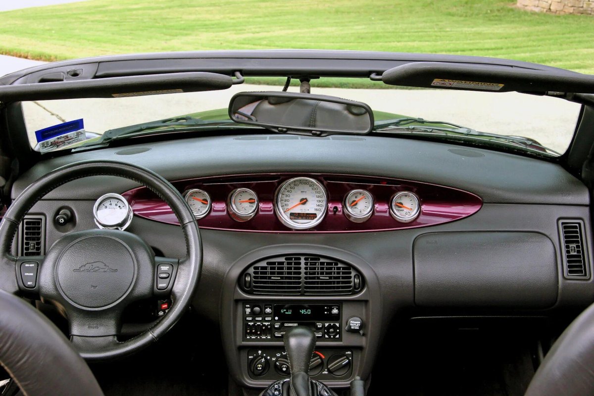 Plymouth Prowler салон