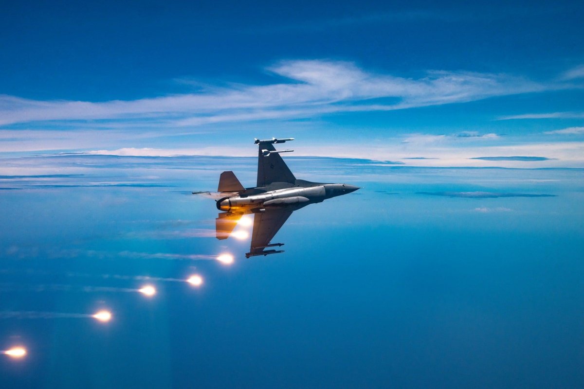 Океан с вертолета