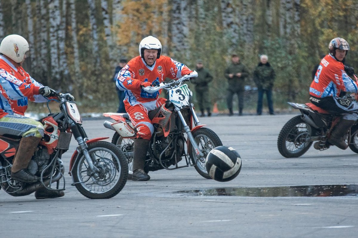 Николай Ванюков мотобол