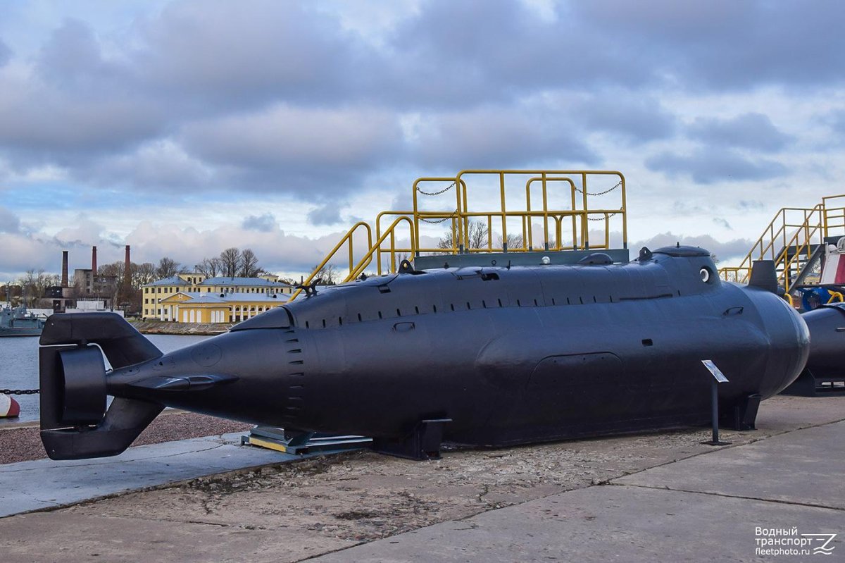 Сверхмалая подводная лодка «Тритон-2»