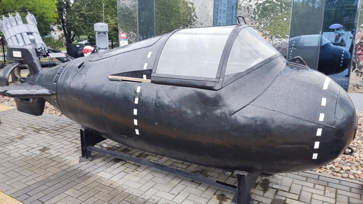 Сверхмалая подводная лодка «Тритон-2»