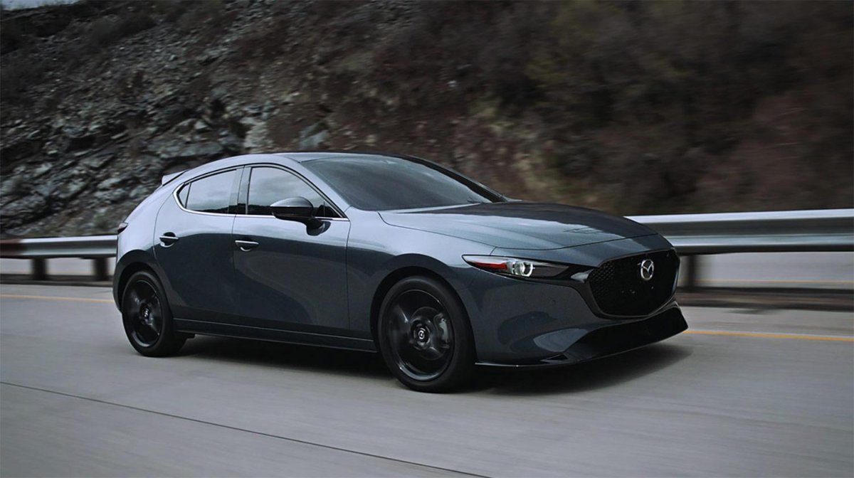 Мазда 3 2022