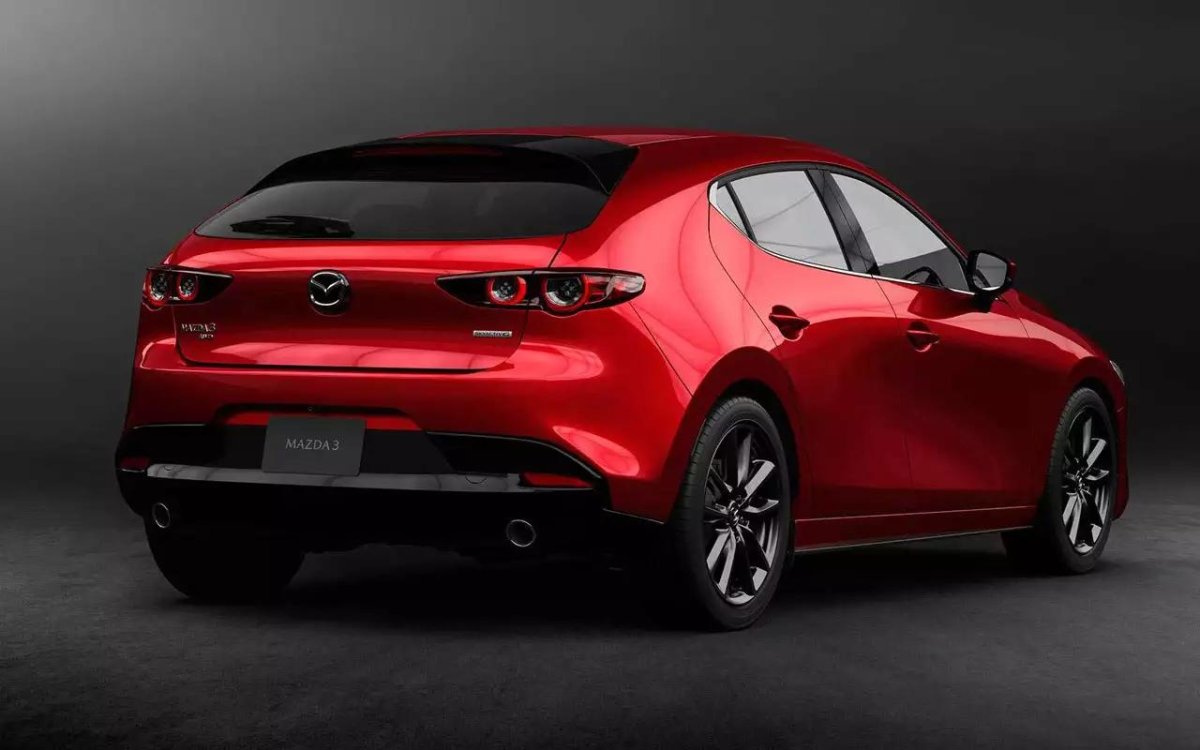 Mazda 3 Hatchback новая