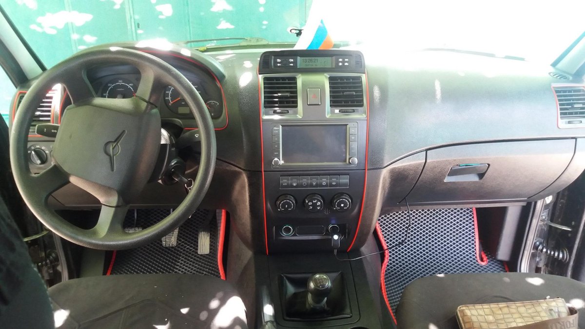 УАЗ Патриот 2012 салон