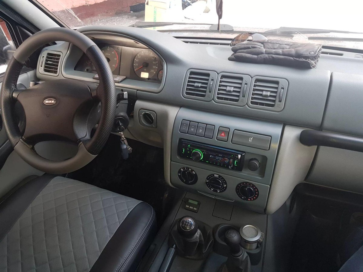 УАЗ Патриот 2010 салон