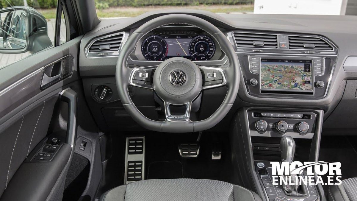Volkswagen Tiguan 2021 салон