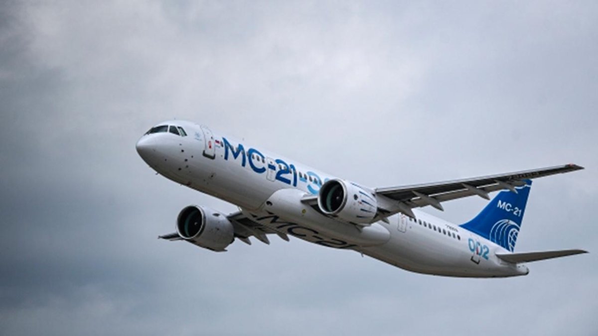 Самолёт МС-21-310
