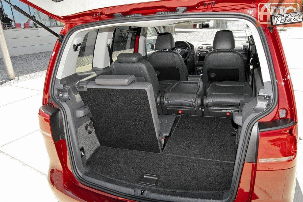 Volkswagen Touran 7 местный