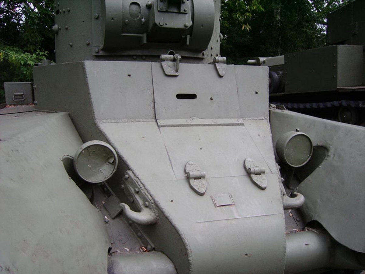 БТ-7 С поручневой антенной