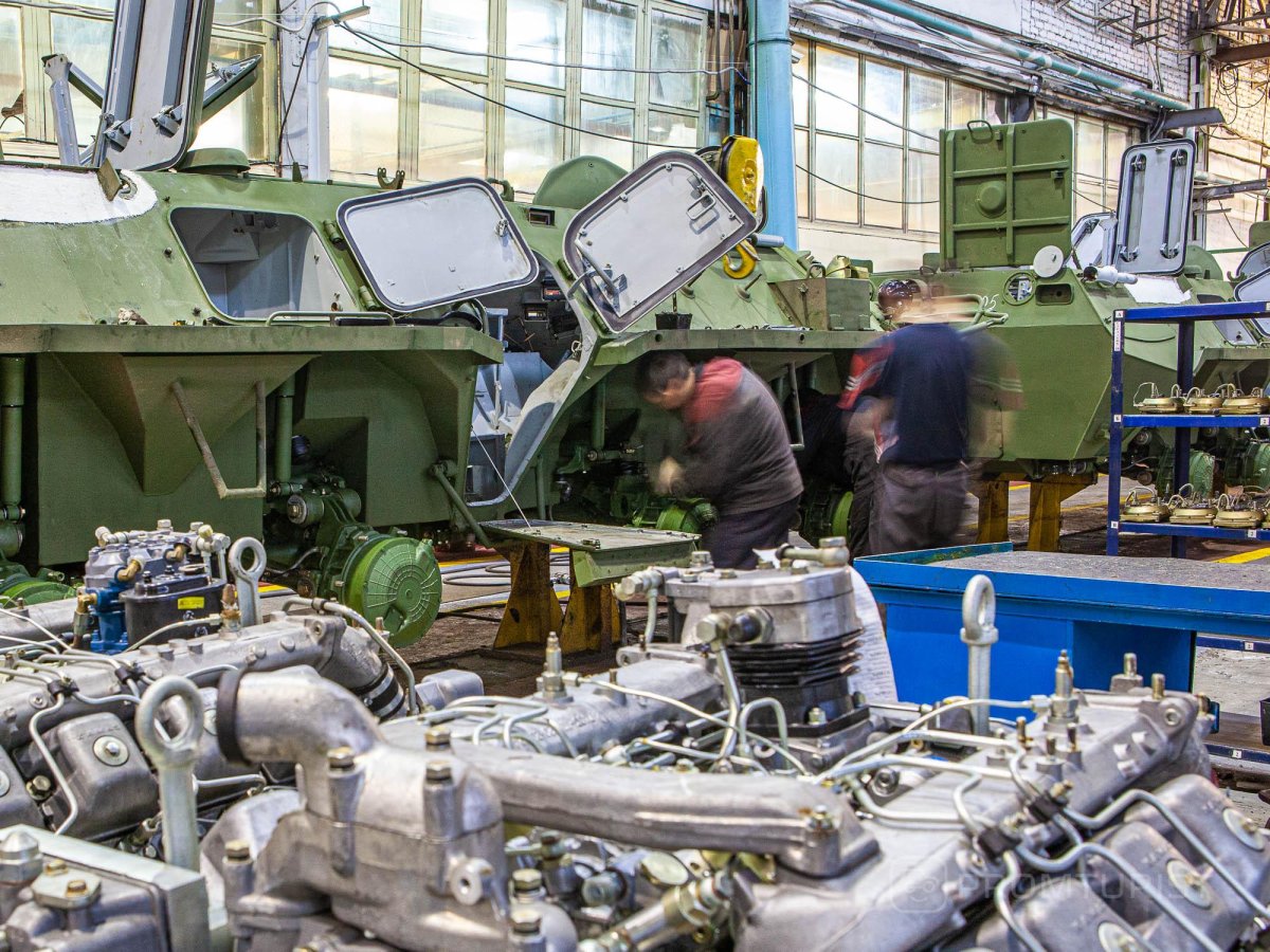 БТР 80 2 двигателя КАМАЗ