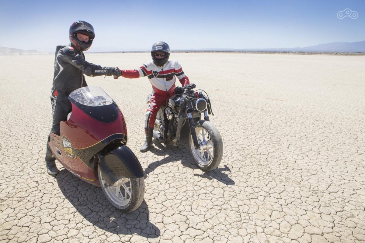 Рекорд скорости на мотоцикле в мире