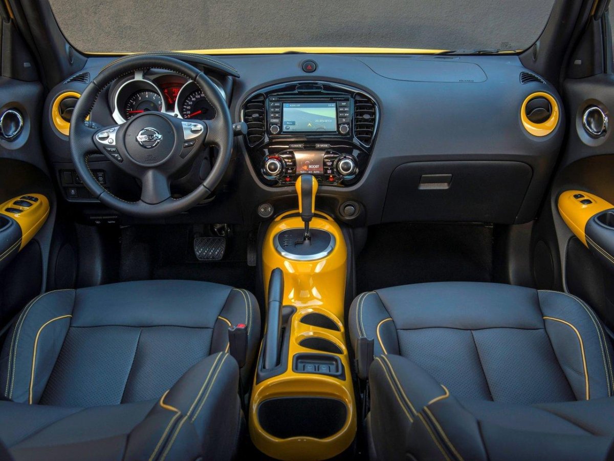 Nissan Juke 2015 салон