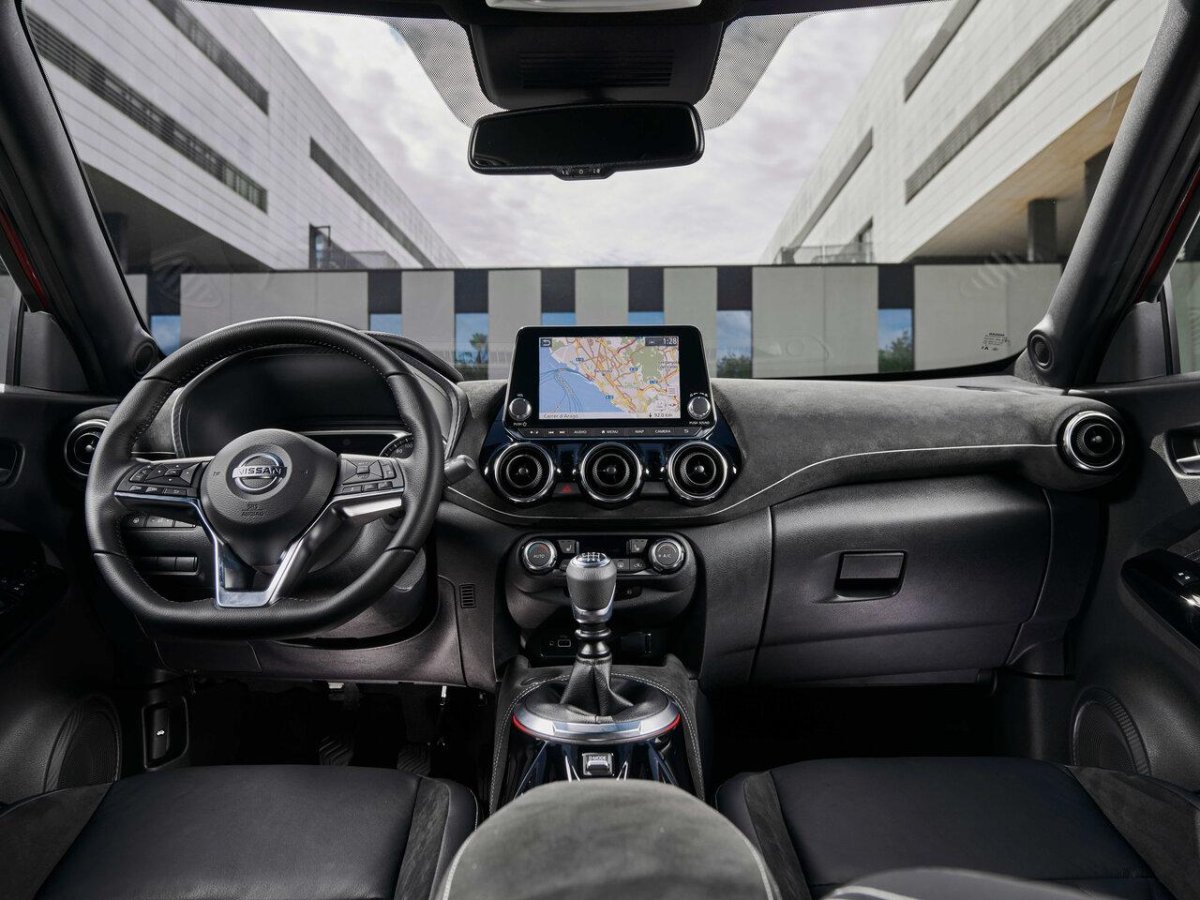 Nissan Juke 2021 салон