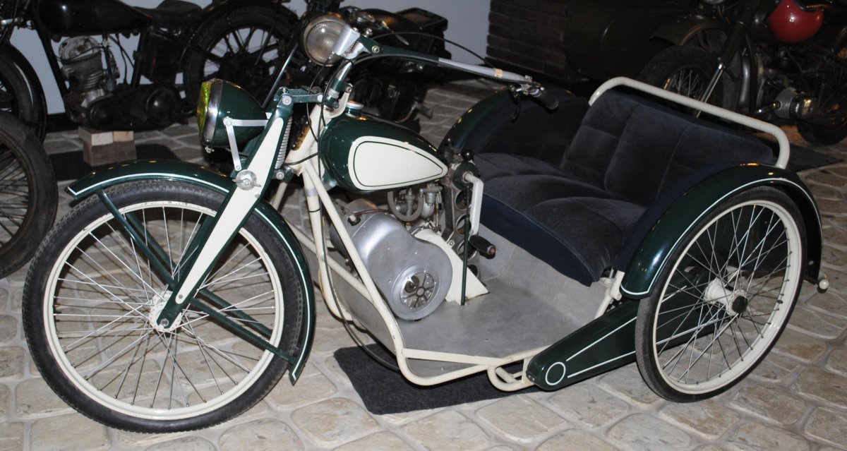 Мотоколяска КМЗ К-1в.